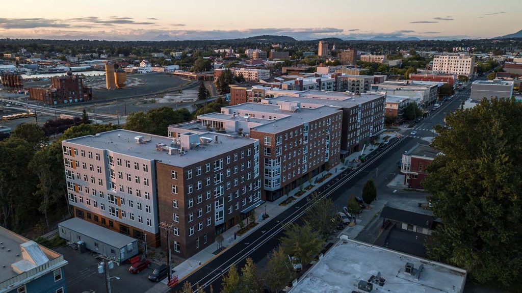 Stateside exterior aerial view showing entire block